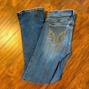 5 Short Bootcut Hollister Jeans-Medium Wash